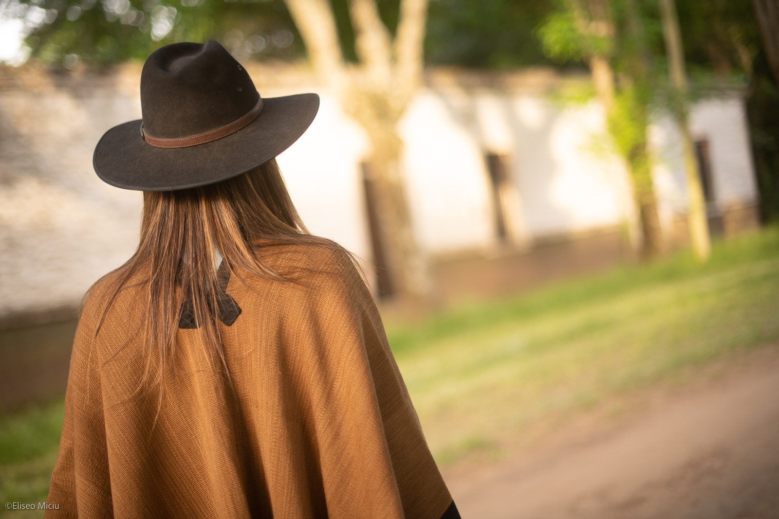 Poncho de Lana - Image 2